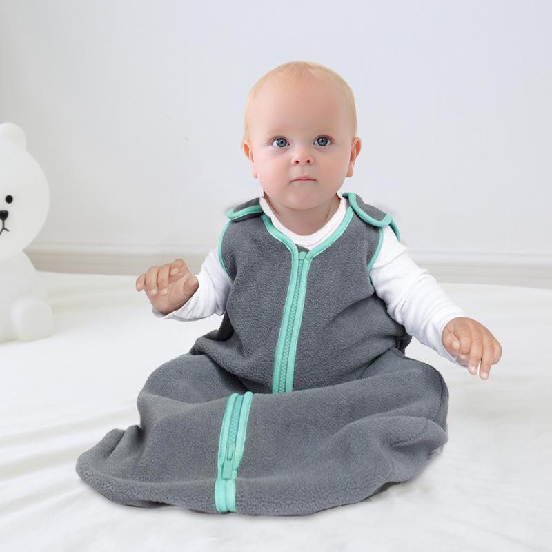 スリーパー ベビー キッズ 新生児 子供用 フリース 足つき 寝冷え防止 あったか 厚手 秋冬 ベストタイプ モロー反射対策 グレー カーキ ブルー