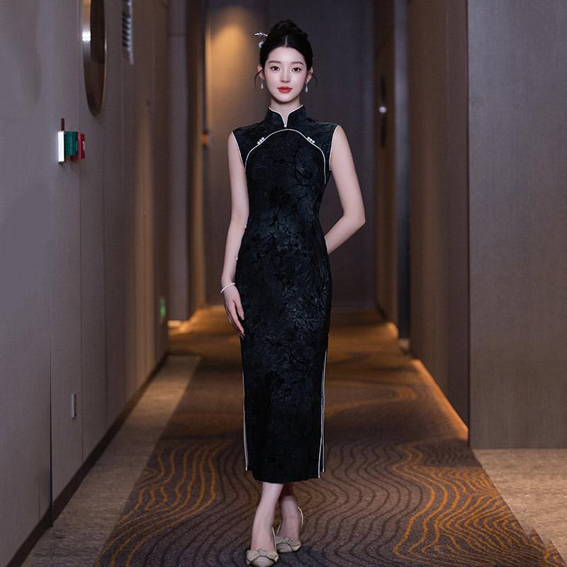 チャイナドレス レディース 女性用 ノースリーブ ロング丈 スリムフィット ブラック ネオチャイナ レトロ ヴィンテージ フロッキー加工 立体装飾 スタンドカラー 改良型 イブニングドレス パーティードレス 春夏