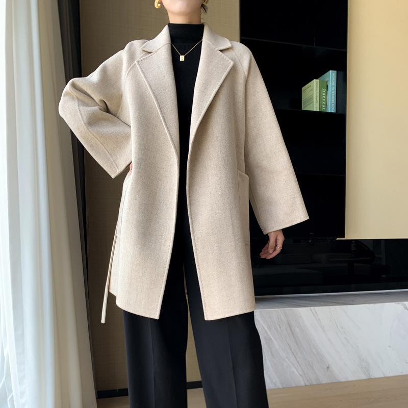 コート レディース 高級感 ダブルフェイス カシミヤウール ウール ゆったり ルーズフィット ミドル丈 セミロング丈 ベルト付き テーラードカラー 厚手 暖かい 防寒 冬 通勤 オフィス 普段使い アウター ココア ミックスベージュ キャメル ブラック｜way-ugo
