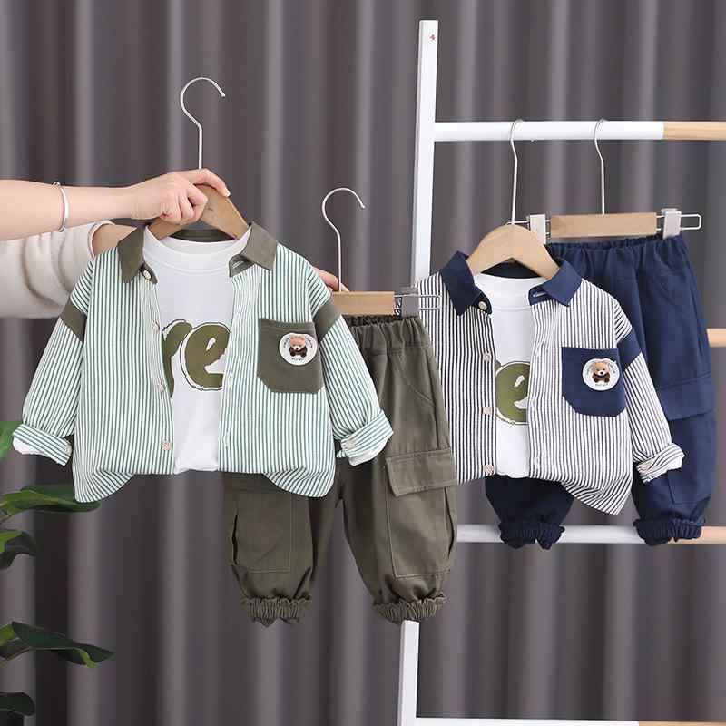 キッズ 男の子 セットアップ 3点セット 韓国風 おしゃれ トレンド カジュアル 春秋 ストライプ柄 縦縞 立体 クマ モチーフ 丸 ワッペン 綿 コットン 柔らか ソフト 長袖 トップス ロングパンツ グリーン ネイビー 緑 紺