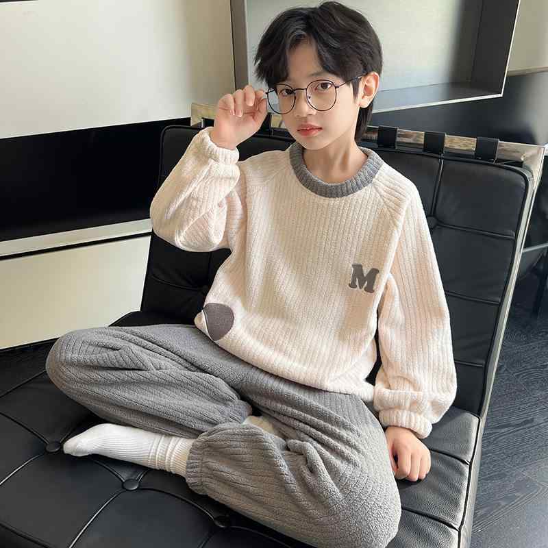 キッズ パジャマ 男の子 女の子 フランネル サンゴマイヤー ポリエステル 厚手 裏起毛 プルオーバー キャラクター柄 かわいい 保温 暖かい 柔らかな肌触り ルームウェア 部屋着 普段使い カジュアル あったか 秋冬 グレー 灰色