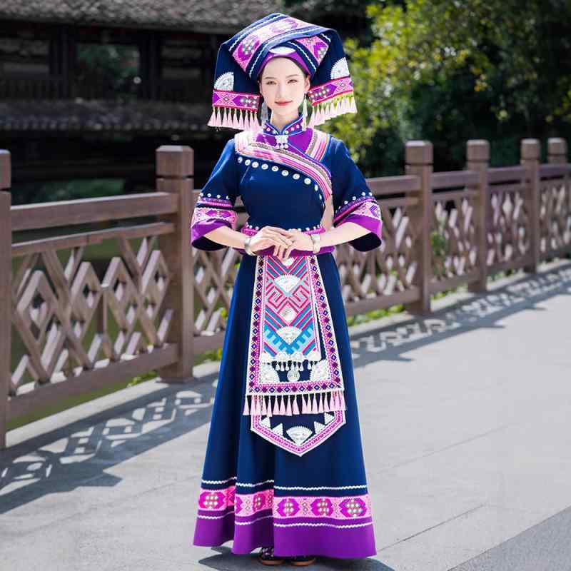 民族衣装 男女兼用 大人用 広西チワン族 ヤオ族 ミャオ族 少数民族 舞台 演劇 ダンス パフォーマンス コスチューム 発表会 団体向け ポリエステル 手縫い