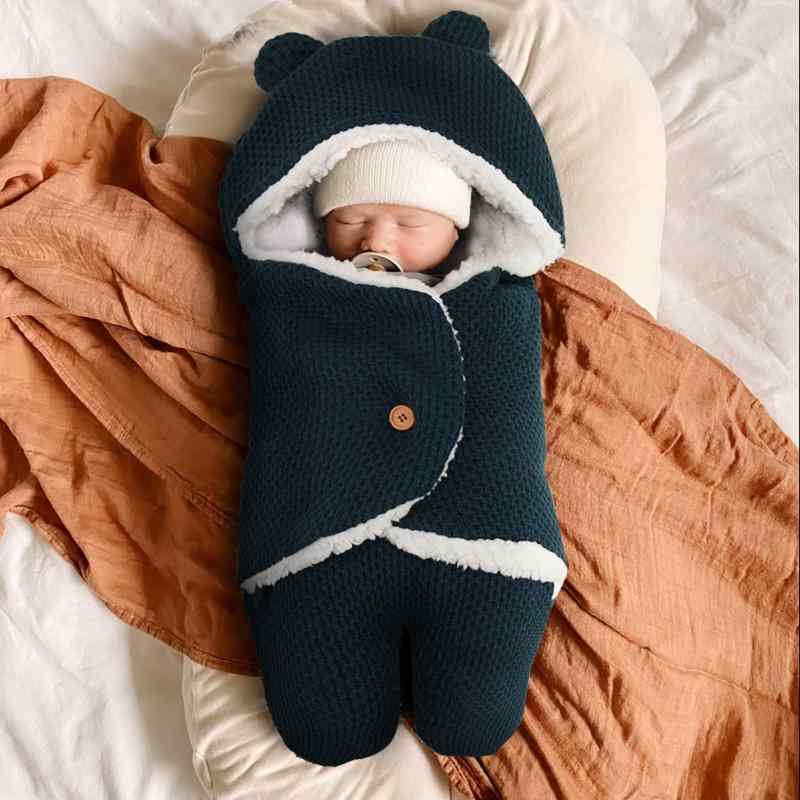 ベビー スリーパー 寝袋 新生児 赤ちゃん 秋冬 裏起毛 厚手 フリース素材 保温 びくつき防止 寝冷え防止 おくるみ ベビーカー対応 アクリル