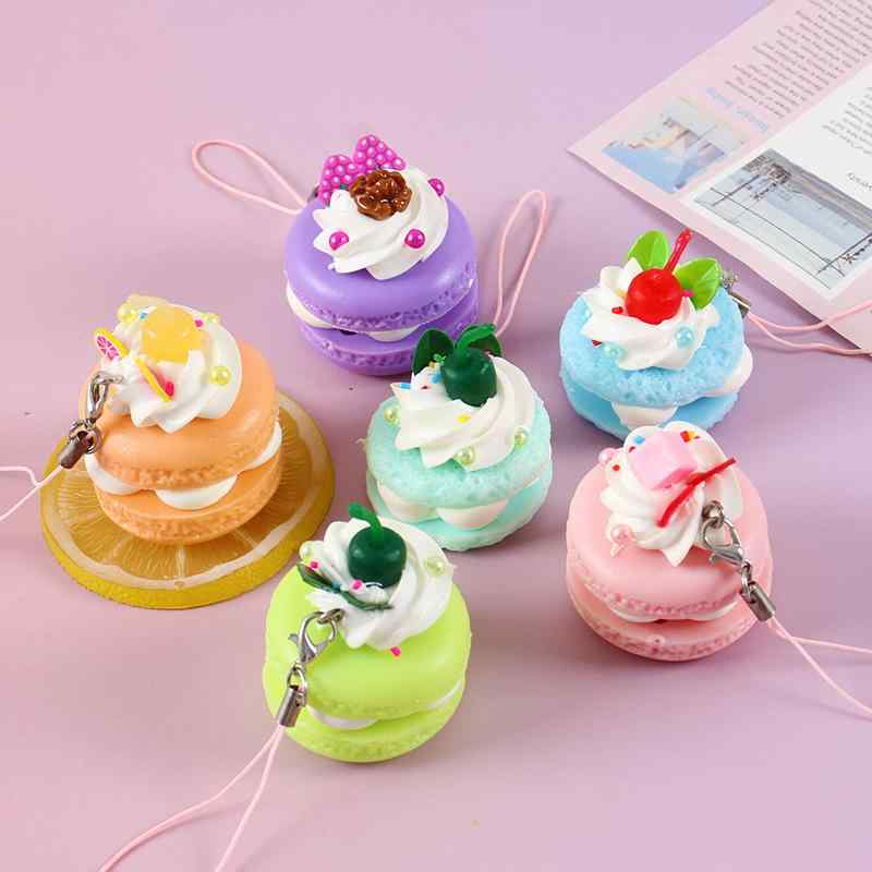 楽天市場】《3色》カップケーキ モチーフチャーム カラフル ハート