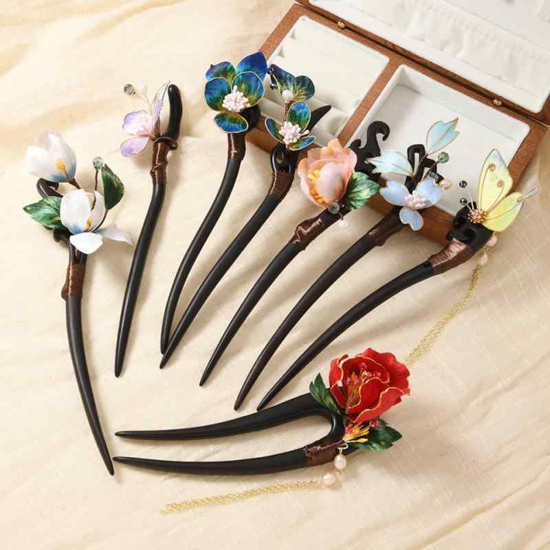 ヘアアクセサリー レディース 黒檀 木製 絨花 ベルベット花 伝統工芸 かんざし 簪 蝶 花 フラワーモチーフ 古典 上品 優雅 高級感 落ち着いた 洗練された 普段使い 和装 着物 浴衣