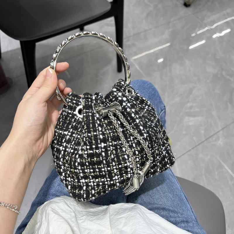 バッグ 鞄 レディース 女性用 ツイード メタルリング バケットバッグ ハンドバッグ ショルダーバッグ 斜め掛け鞄 小さめ ミニ PUレザー 普段使い デイリーユース カジュアル ライトグリーン 黒 白 上品 かわいい