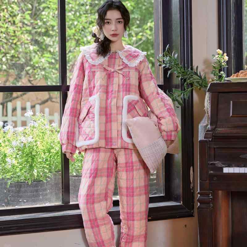 パジャマ レディース 女性用 韓国風 フランネル 三層キルティング 厚手 保温 長袖 長ズボン 襟付き カジュアル かわいい 高級感 外出着 普段使い 秋冬 ルームウェア 部屋着 セットアップ
