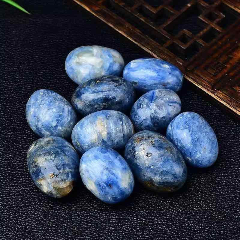オブジェ 天然カイヤナイト原石 大粒 藍晶石 タンブルストーン 水槽 テラリウム 花瓶 盆栽 デスク周り インテリア 置物 レトロ アンティーク ブルー 青色 飾り石