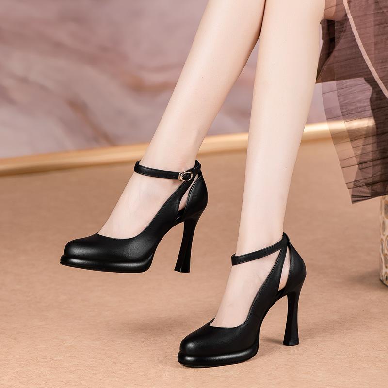 パンプス レディース 女性用 ラウンドトゥ 太ヒール 足首ベルト Tストラップ 厚底 ストーム 通勤 オフィス ビジネス 普段使い PUレザー マイクロファイバー ブラック アイボリー 春夏