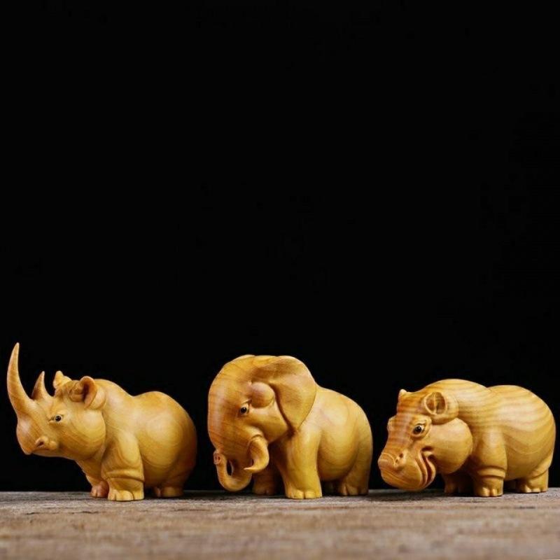 置物 太行崖柏 無垢材 木製 細密彫刻 工芸品 掌サイズ 手持ち かわいい 動物 アニマル アフリカ三宝 カバ ゾウ サイ インテリア 癒し 飾り