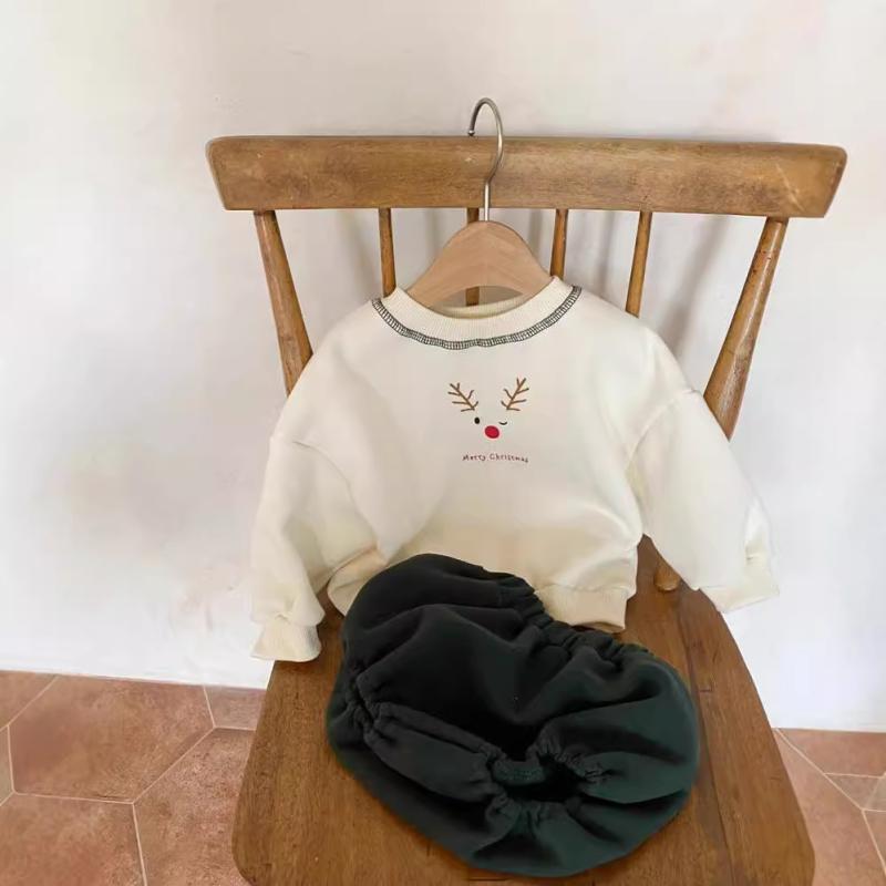 ベビー服 クリスマスウェア 乳幼児 秋冬 2点セット 長袖トップス ショートパンツ 厚手 スウェット 綿 裏起毛 韓国風 お出かけ カジュアル レッド グリーン SNS映え
