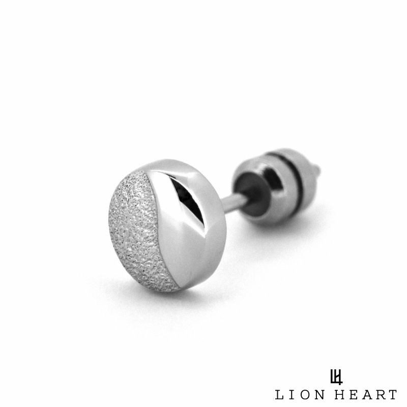 新品　ライオンハート　スクエア　ジルコニア　ピアス　カービング LION HEART ライオンハート ピアス メンズ レディース スタッズ