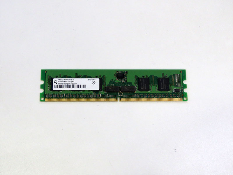 HYS72T32000DR-5-B Qimonda 256MB DDR2-400 パソコン2-3200R ECC Reg 1.8V 240pin サーヴァー用記憶装置【中古】