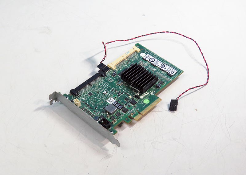 0T774H DELL SAS RAID制御装置 PCI Express Perc 6/i 2ch/256MB LED有線テレビ付き添い人【中古】