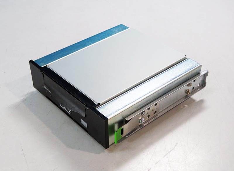 A3C40157302 富士通 DAT72ドライブ USB 5.25インチ内蔵型 HP EB627N#253 DAT72-514B-USB2-2【中古】