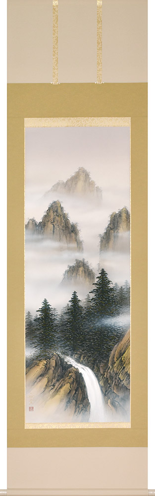 掛け軸 掛軸 深山白瀑 美濃正堂 尺五立(54.5×190cm) ＜太巻二十箱収納＞ 全国送料無料無料 代引き手数無料 年中掛け ギフト 贈答品\