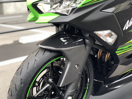 楽天市場】マジカルレーシング バイザースクリーン 綾織カーボン スーパーコート 18-Ninja400/250 店頭在庫あり！ : WEB  SAILING