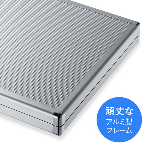 サンワサプライUSBフラッシュメモリケース28本収納FC-UFD2N