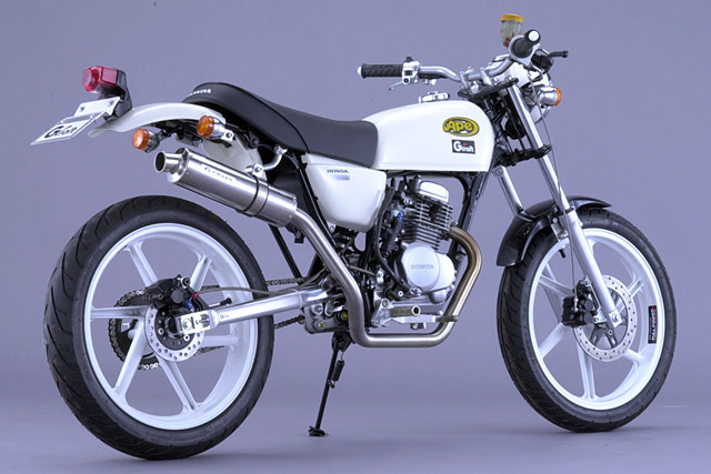 G-Craft ジークラフト スイングアーム トリプルスクエア スタビ有り エイプ100 エイプ50 HONDA ホンダ 足回り 仕上げ：セラコート仕上げ / チェーン引き：標準タイプ / スイングアーム長：10cmロング / スタンドフックベース(M6)：あり / ピボット部構造：ブッシュ(標準)