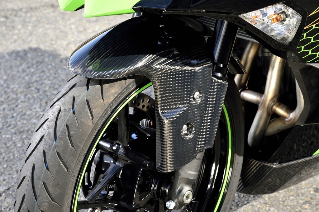 楽天市場】R9 Exhaust アールナインエキゾースト M2-Ti チタン製フルエキゾーストマフラー ZX-25R ZX-25R : ウェビック  楽天市場店