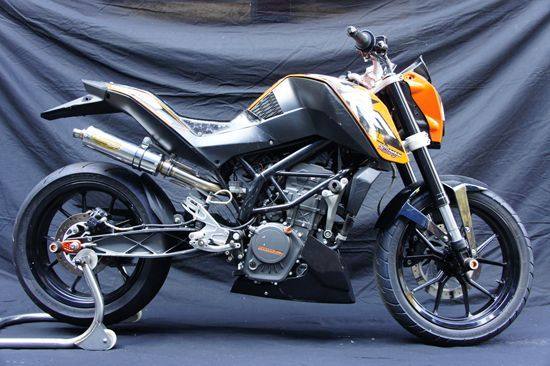月木レーシング ツキギレーシング TRエキゾーストシステム フルエキゾースト マフラー 125DUKE KTM フルエキゾーストマフラー