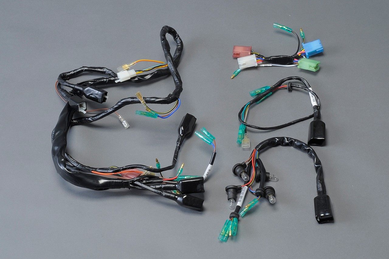 M-TEC中京 エムテック中京 ワイヤーハーネス 4点セット Z1 Z2 KAWASAKI カワサキ その他ハーネス スイッチ・ハーネス関係 電装系|ウェビック 店