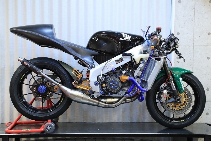 楽天市場 T2 Racing ティーツーレーシング フロントポジション シートカウル タイプ2 ストリートタイプ Nsr250r ウェビック 楽天市場店