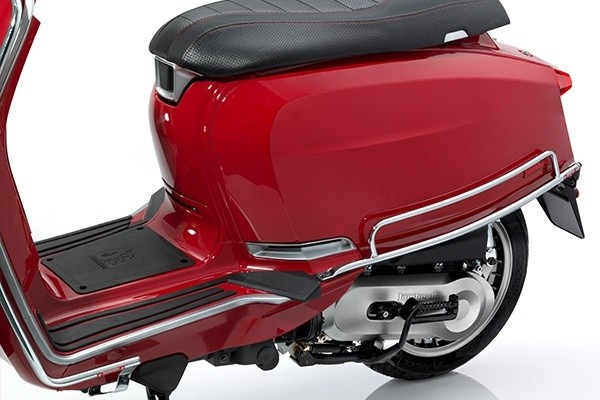 ランブレッタ　flex用フロントバンパー Webike | Lambretta ランブレッタ Lambretta flex用