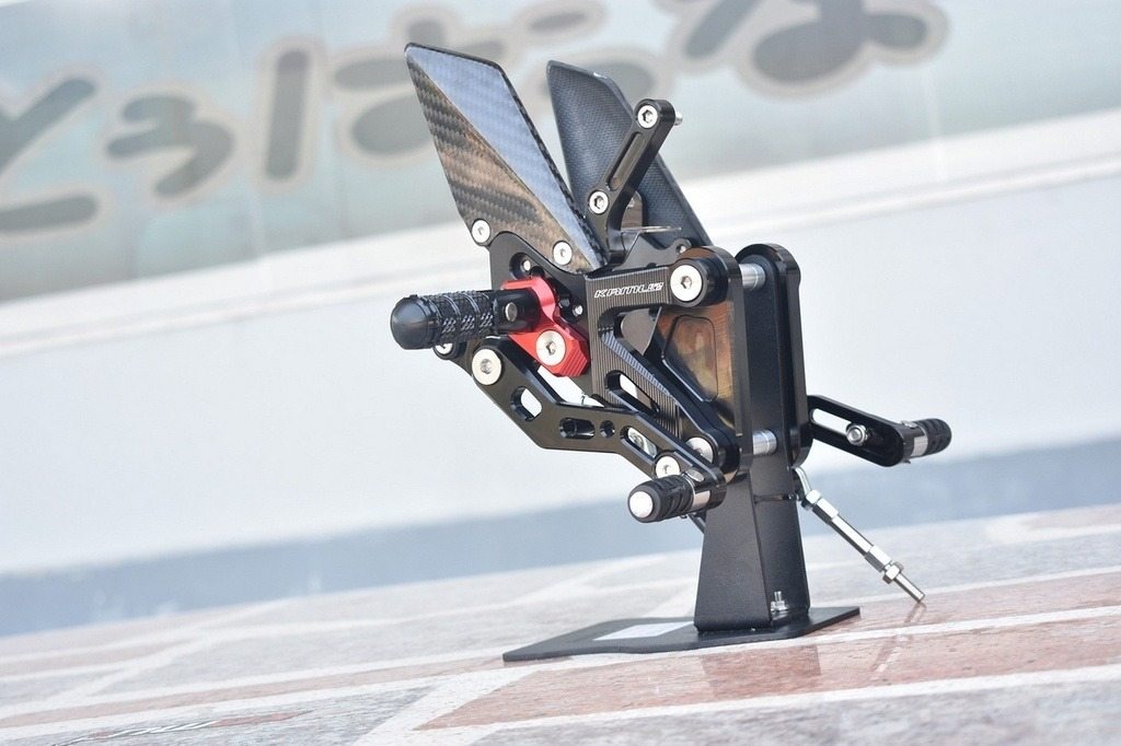 KAMUI カムイ Premium Rearset Z1000 水冷 KAWASAKI カワサキ バックステップ ステップ 足回り