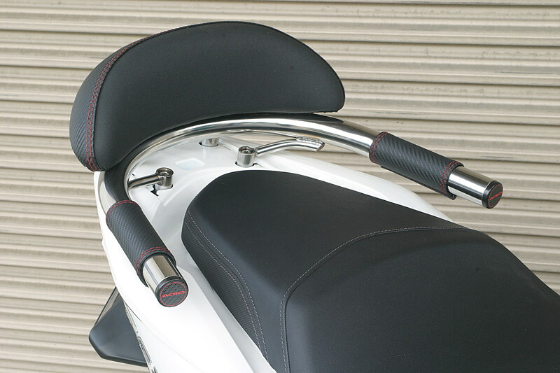 ADIO アディオ タンデムバー PCX125 JF81 JF84 PCX150 KF30 PCX HYBRID 2AJ-JF84 HONDA ホンダ バックレスト 外装