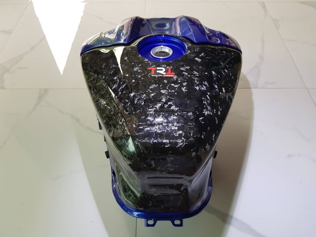 TRL Redline Carbon TRLレッドラインカーボン Forged GP tank protector YZF-R6 YAMAHA ヤマハ タンクカバー タンク関連 外装|ウェビック 店
