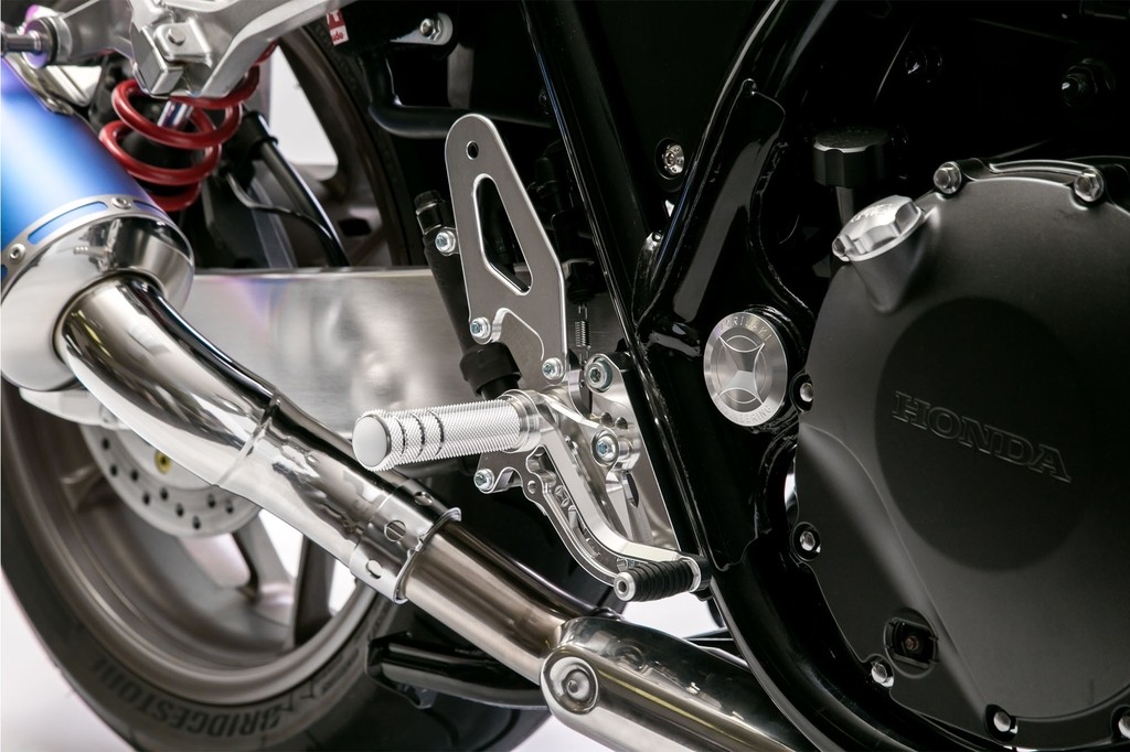 MORIWAKI ENGINEERING モリワキエンジニアリング バックステップキット CB1300SB CB1300SF HONDA ホンダ バックステップ ステップ 足回り｜ウェビック　店