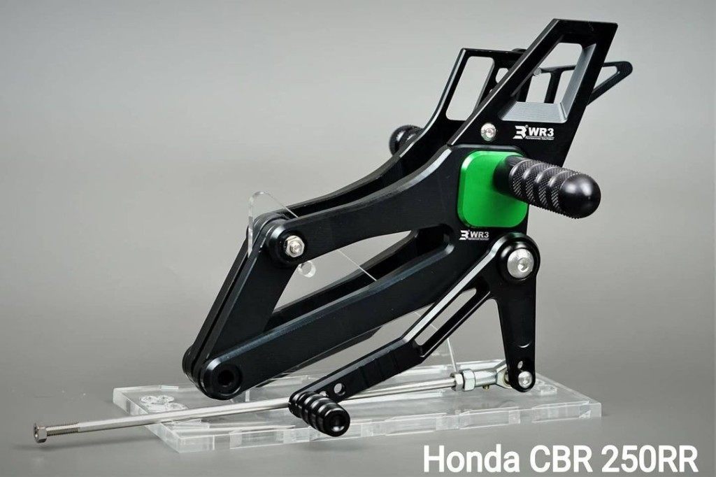 WR3 ダブルアールスリー バックステップキット Vシリーズ CBR250RR2017- HONDA ホンダ バックステップ ステップ 足回り 23,499円