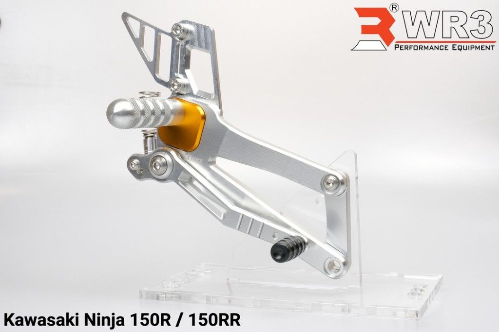 WR3 ダブルアールスリー バックステップキット Vシリーズ ニンジャ150RR ニンジャ150R KAWASAKI カワサキ バックステップ ステップ 足回り 22,856円