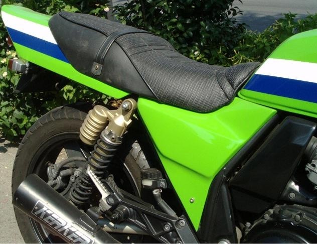 MOTO ZOOM モトズーム サイドカバー ZRX400 KAWASAKI カワサキ サイドカウル・サイドカバー カウル関連 外装