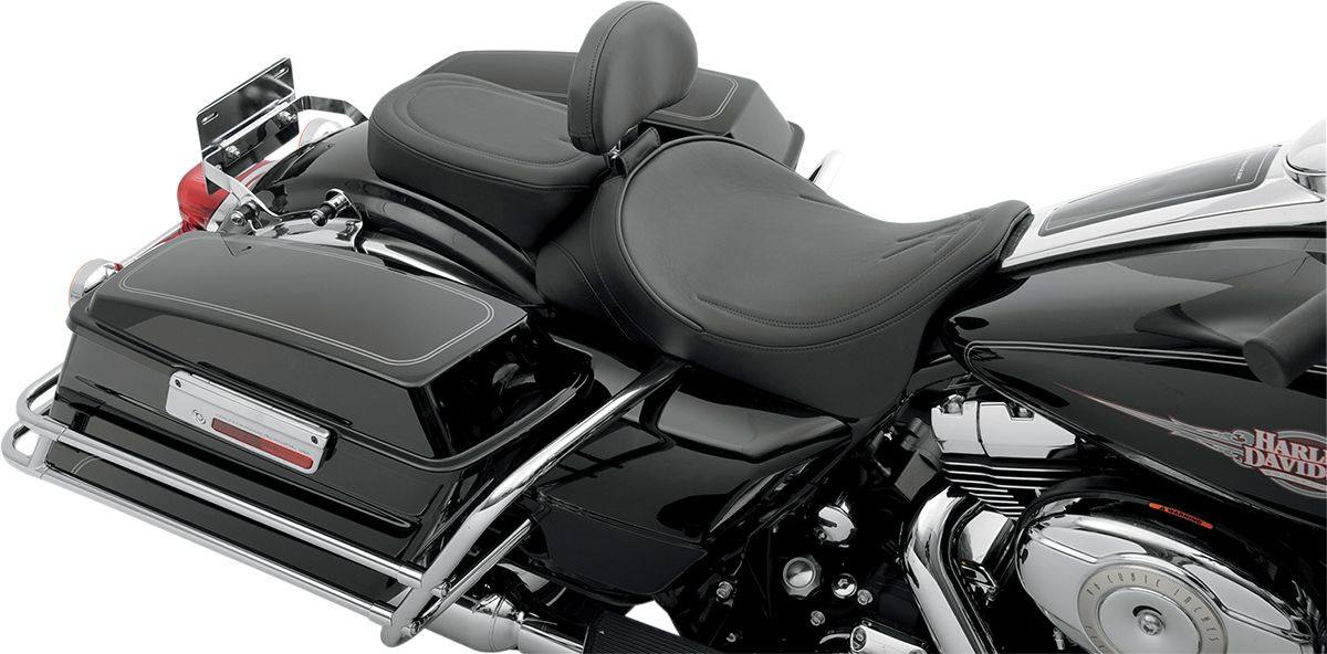 Drag Specialties ドラッグスペシャリティーズ ソロシート ダブルブラケット ピンストライプ ブラック 2008-17 【SEAT SOLO DBR PS BK 8-17 [0801-0891]】 HARLEY-DAVIDSON ハーレーダビッドソン シート シート関連 外装｜ウェビック　店