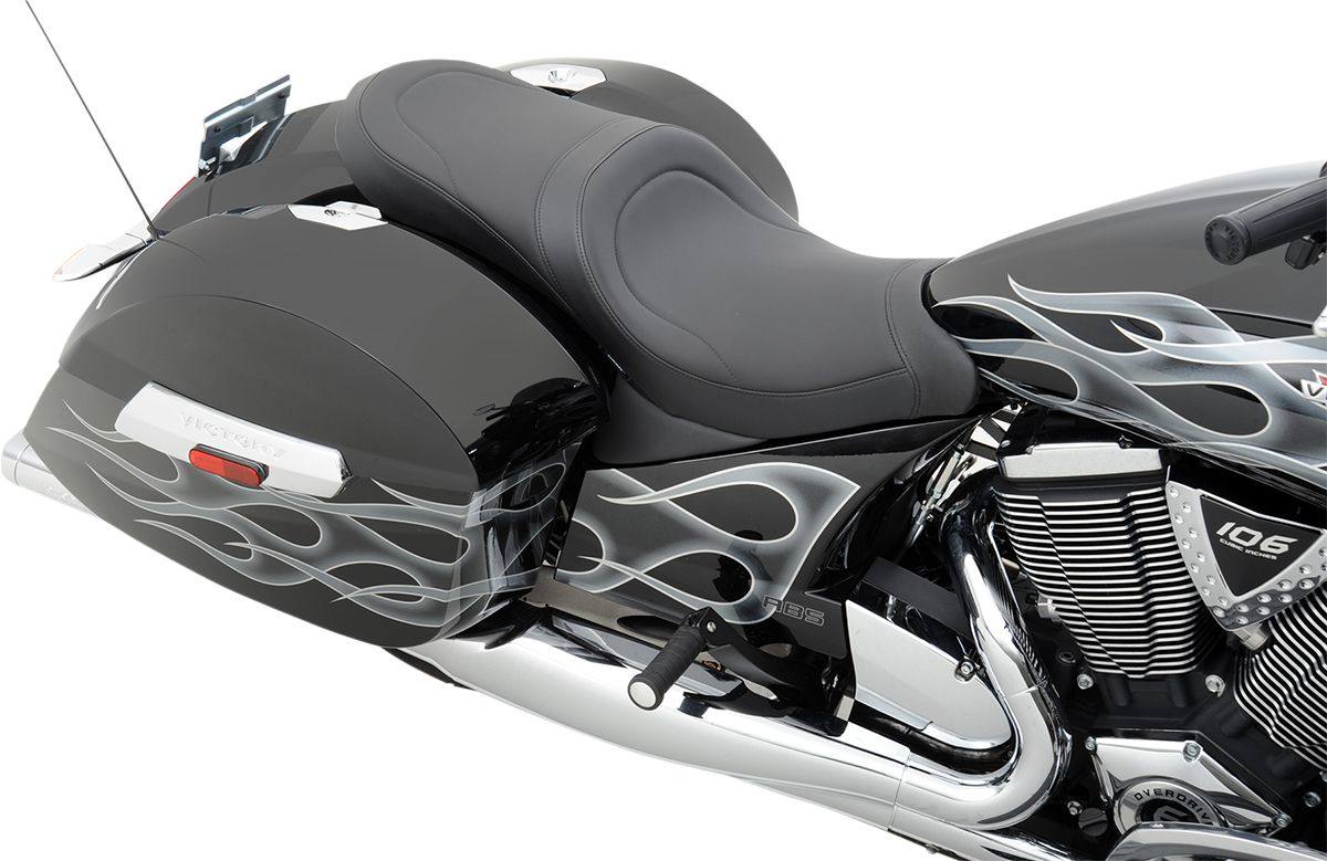 Drag Specialties ドラッグスペシャリティーズ プレデターシート 2UP マイルド CROSS COUNTRY 【SEAT PRED2UP MLD CRSCNTRY [0810-1537]】 Cross Country 2010 - 2015 Roads Hardball VICTORY ヴィクトリー シート シート関連 外装