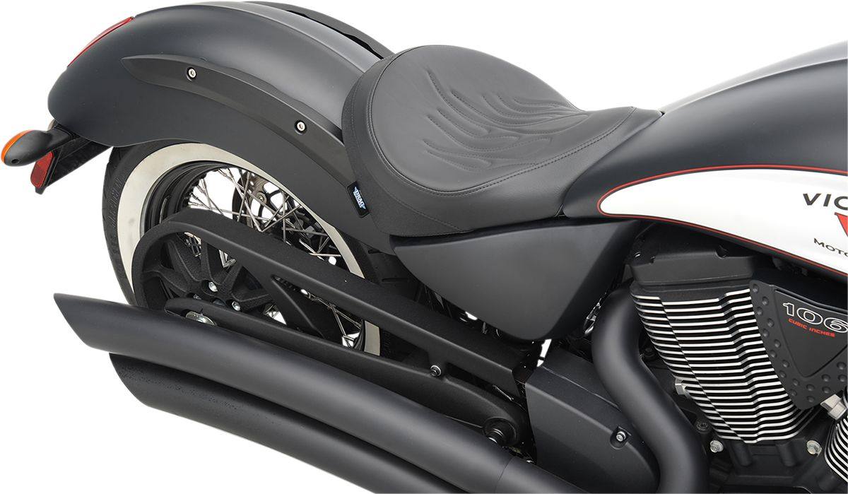Drag Specialties ドラッグスペシャリティーズ ロープロファイル ソロシート フレイム VEGAS 【SEAT LOSOLO FLM [0810-1600]】 Gunner 2014 - 2016 Highball 2012 Kingpin 2004 Vegas 2003 8-ball 2005 VICTORY ヴィクトリー シート シート関連 外装