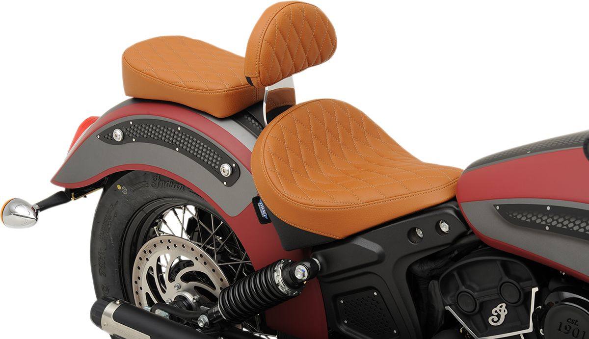 Drag Specialties ドラッグスペシャリティーズ バックレストパッド ブラウン ダイヤ 【PAD SISSY BAR BRN DIAM [0822-0318]】 Scout 2015 - 2017 Sixty 2016 INDIAN MOTORCYCLE インディアン バックレスト 外装｜ウェビック　店