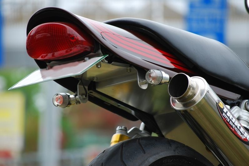 Bagus! バグース 一体式フェンダーレスキット レーシングタイプ ゼファー1100 KAWASAKI カワサキ フェンダーレスキット フェンダー関連 外装 タイプ:ノーマルテールランプ仕様用