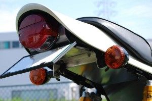 Bagus! バグース 一体式フェンダーレスキット レーシングタイプ ゼファー1100 KAWASAKI カワサキ フェンダーレスキット フェンダー関連 外装 タイプ：ZIIテールランプ仕様用｜ウェビック　店