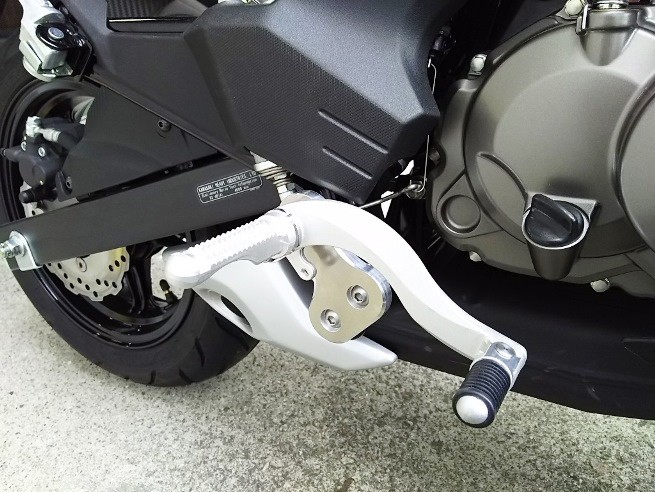 BEET ビート ハイパーバンク バックステップ Z125 プロ KAWASAKI カワサキ ステップ 足回り|ウェビック 店