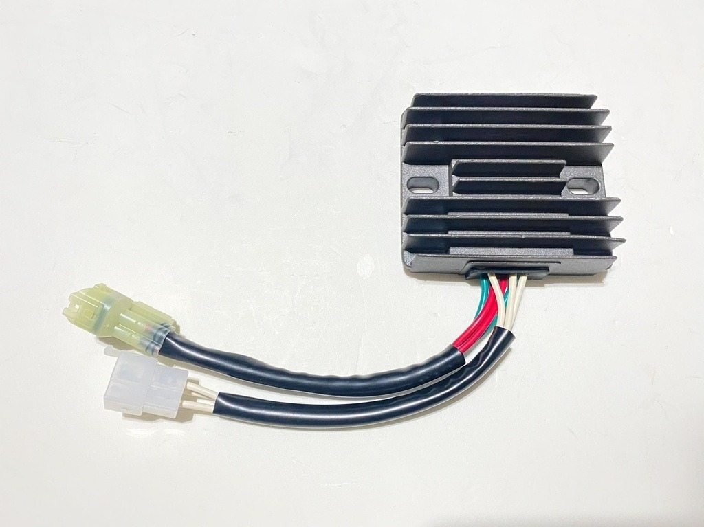 H.Craft Hクラフト レギュレーター イントルーダークラシック400 SUZUKI スズキ レギュレーター・レクチファイヤ 電装系｜ウェビック　店