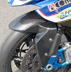 Magical Racing マジカルレーシング フロントフェンダー タイプ2 S1000RR S1000R BMW フェンダー関連 外装 素材：FPR製 ホワイト / MagiVeilセラミックコーティング：あり｜ウェビック　店