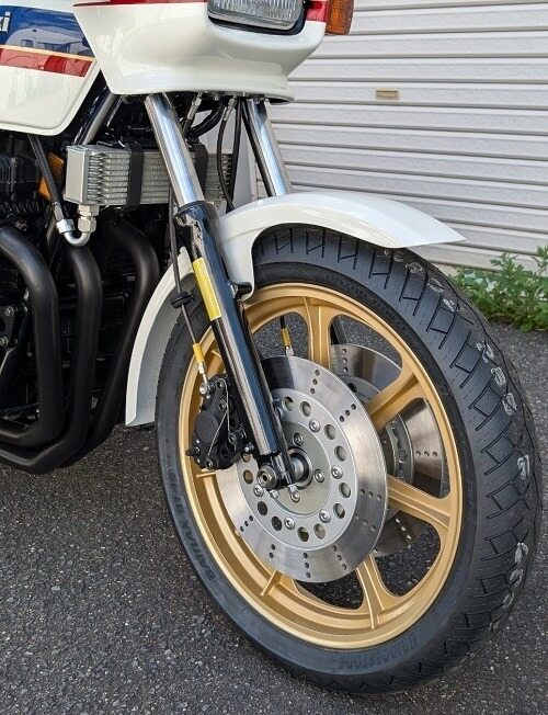 SPEED SHOP ITO スピードショップイトウ KYB38/300mm用ブレンボラグビーサポートKIT(JB-1.モーリスホイール) KYB38／300mm用 キャリパーサポート・ブラケット ブレーキ タイプ：フラット型シルバーアルマイト(電気式メーターギヤ)