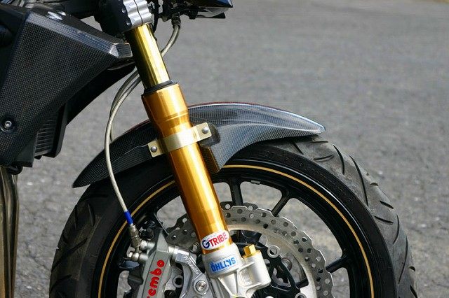 POSH ZRX1200R/ZRX1200DAEG カーボンフロントフェンダー POSH ZRX1200R/ZRX1200DAEG カーボンフロントフェンダー