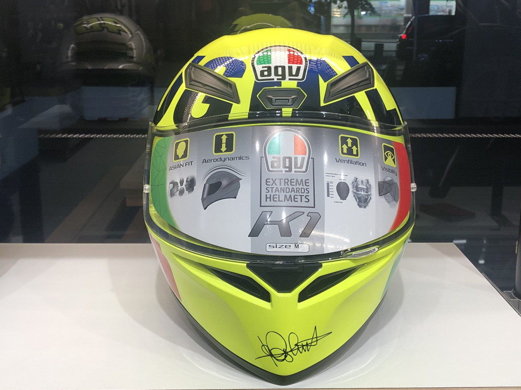 楽天市場 Agv エージーブイ K1 ヘルメット バレンティーノロッシ Rossi Mugello 16 サイズ L ウェビック 楽天市場店