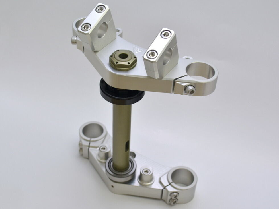 JB POWER(BITO R&D) JBパワー(ビトーR&D) フォークブリッジ Z1 900SUPER4 Z2 750RS/Z750FOUR Z1000 空冷 KAWASAKI カワサキ トリプルツリー・ステム・アンダーブラケット ハンドル