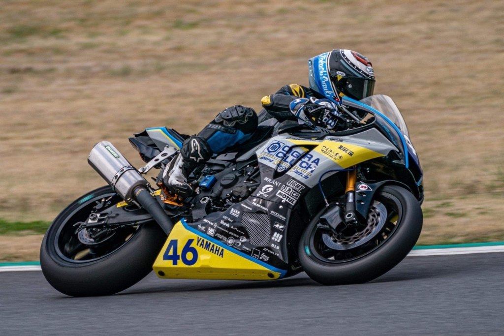 KPEngineeringKPエンジニアリングステンレススティール・マクロニックオイルフィルター仕上げ:アルミビュレット