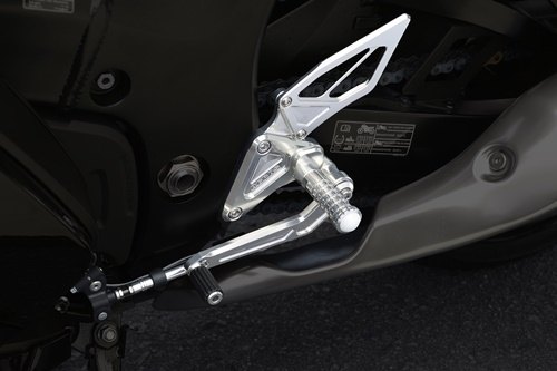AGRAS アグラス バックステップ GSX1300R SUZUKI スズキ ステップ 足回り